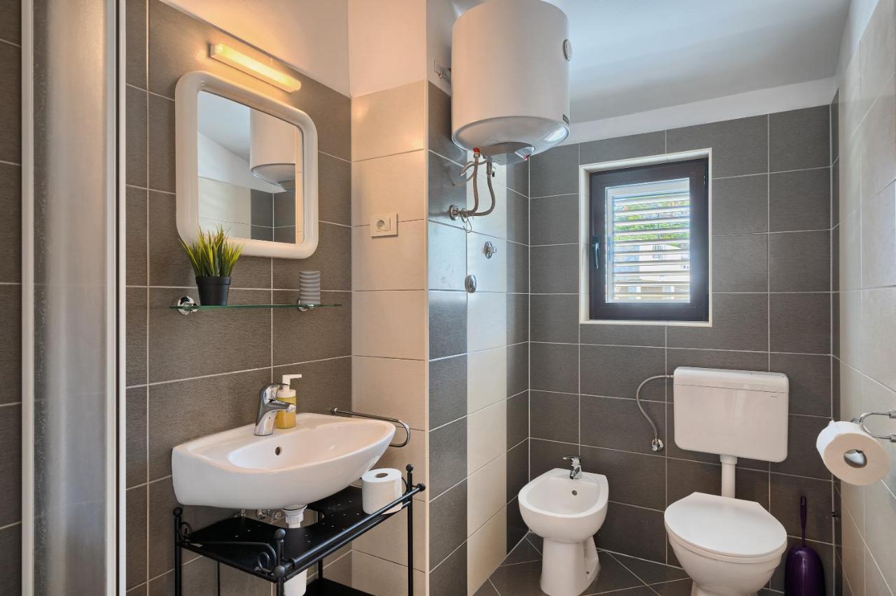 Apartmani Ticic Trogir Exterior foto